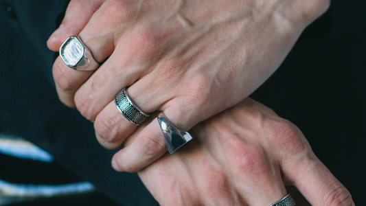 Cool Rings For Men: Stand Out From The Crowd