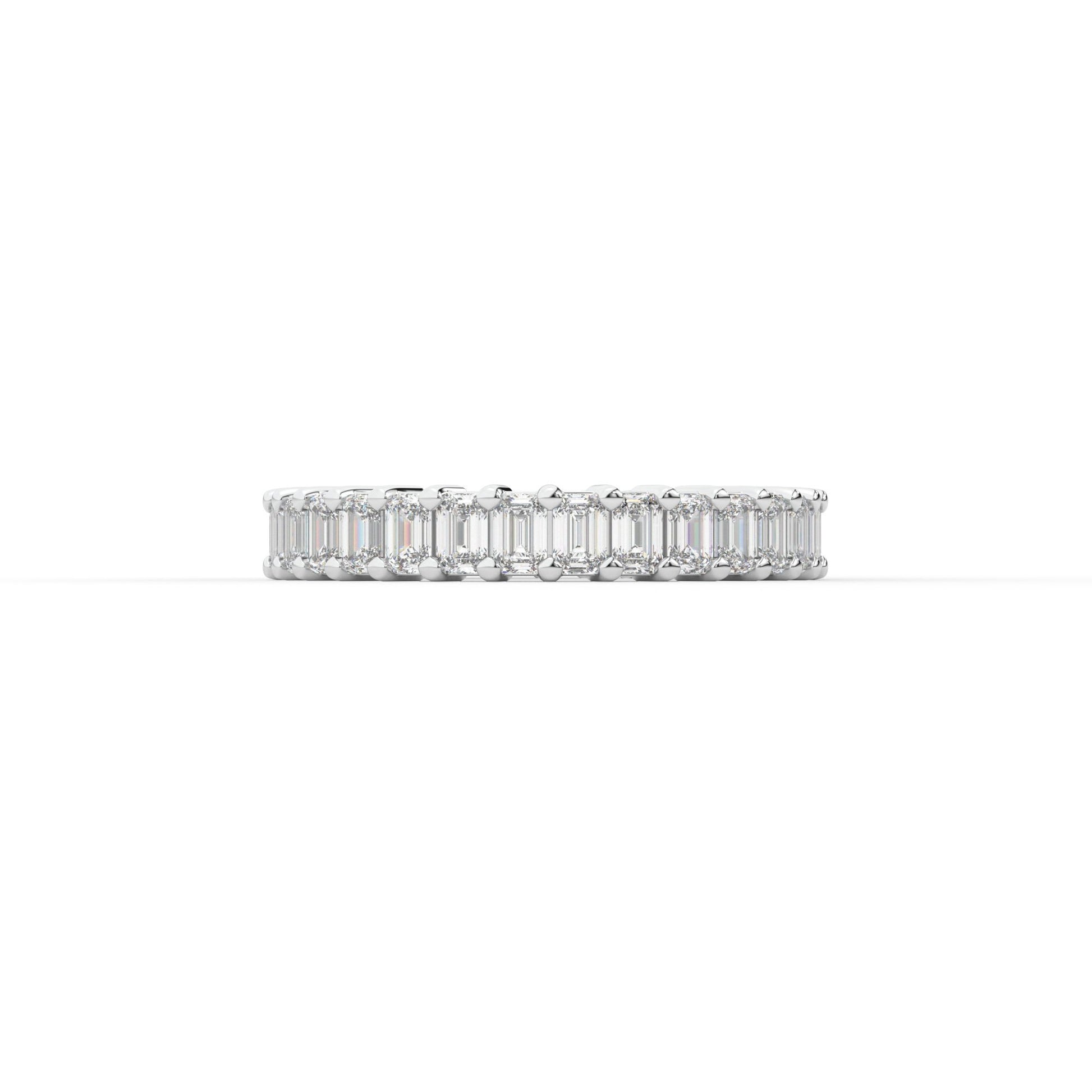 14K white gold, 18K white gold