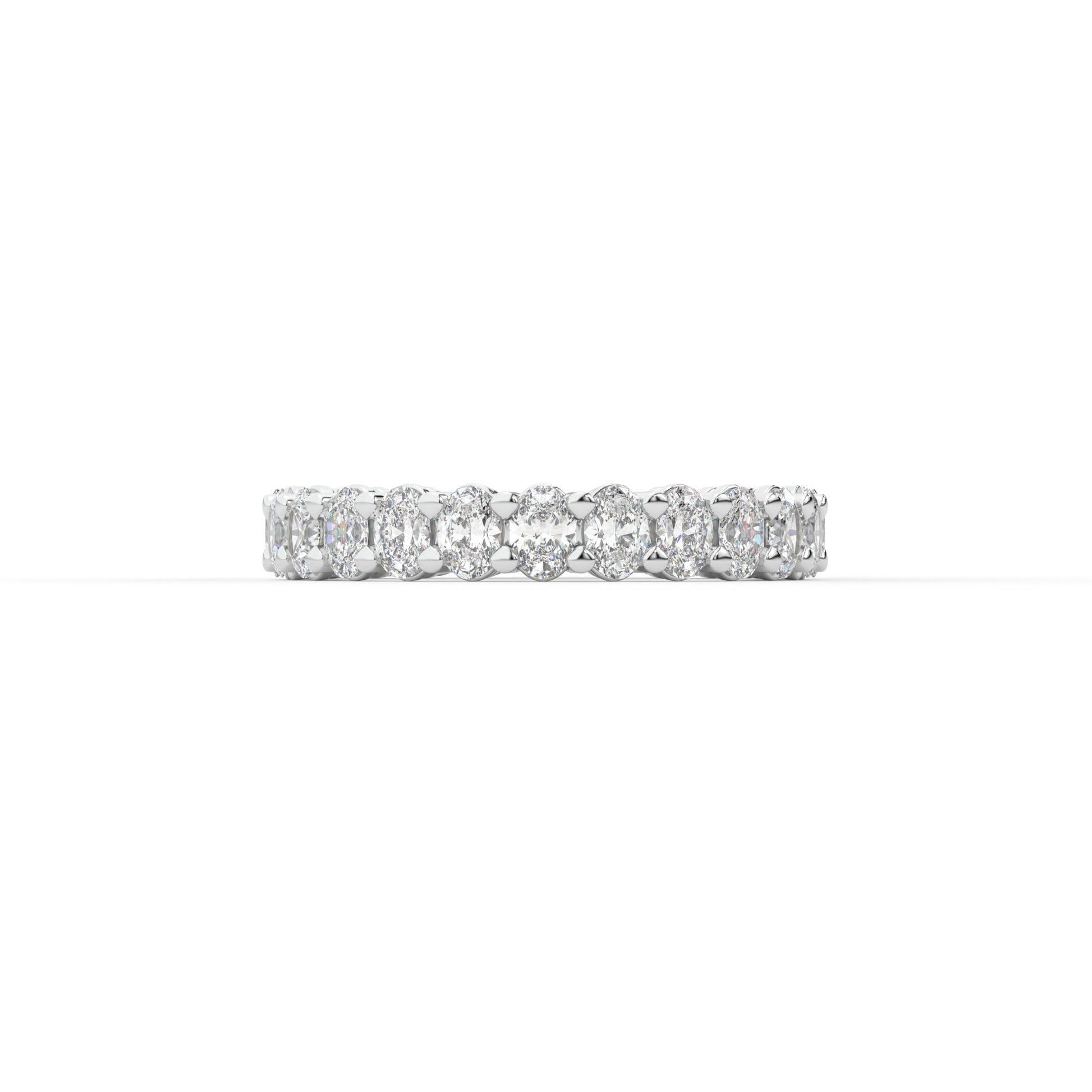 14K white gold, 18K white gold