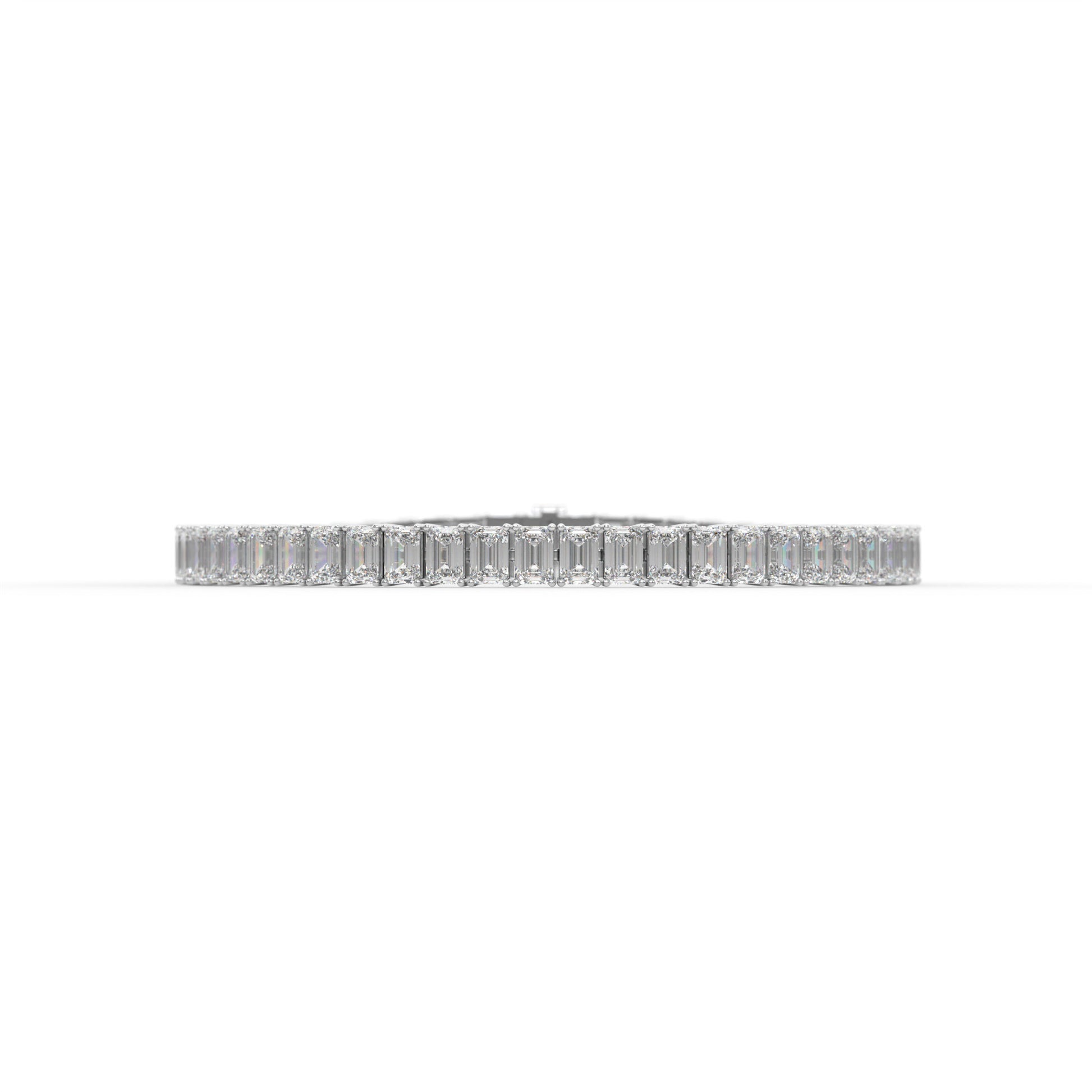 14K white gold, 18K white gold