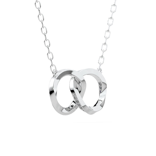 Majestic diamond pendant in white gold