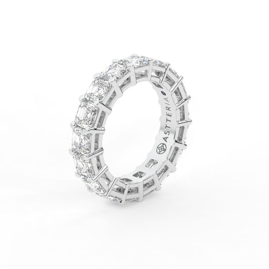 14K white gold, 18K white gold
