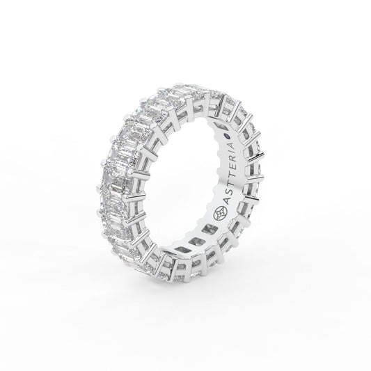 14K white gold, 18K white gold