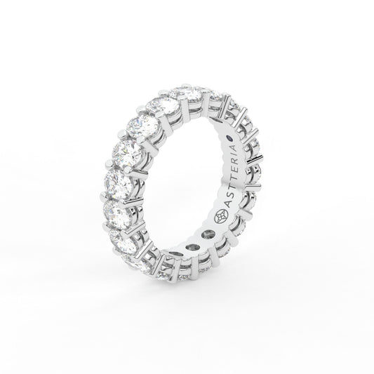 14K white gold, 18K white gold