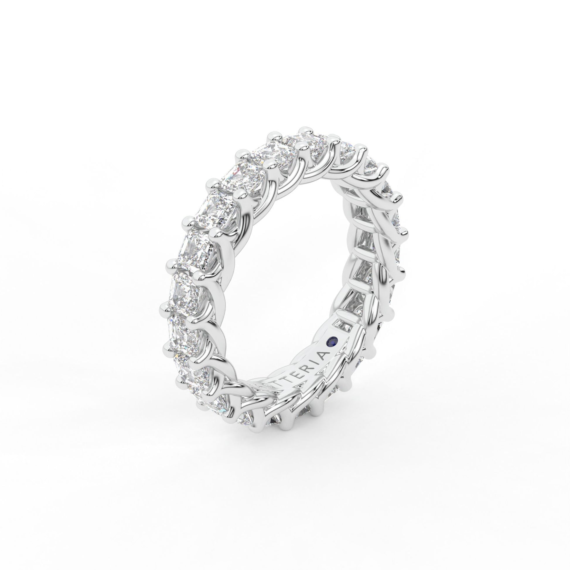 18K white gold