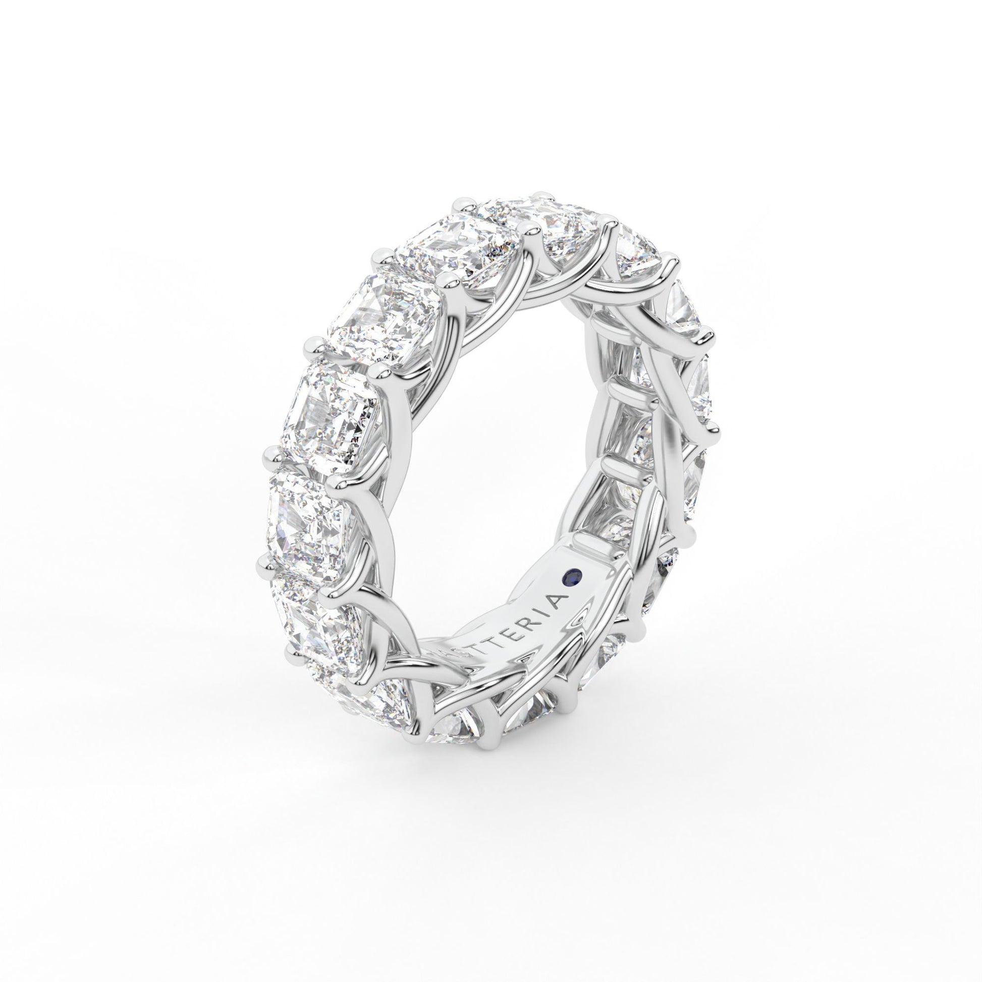 14K white gold, 18K white gold