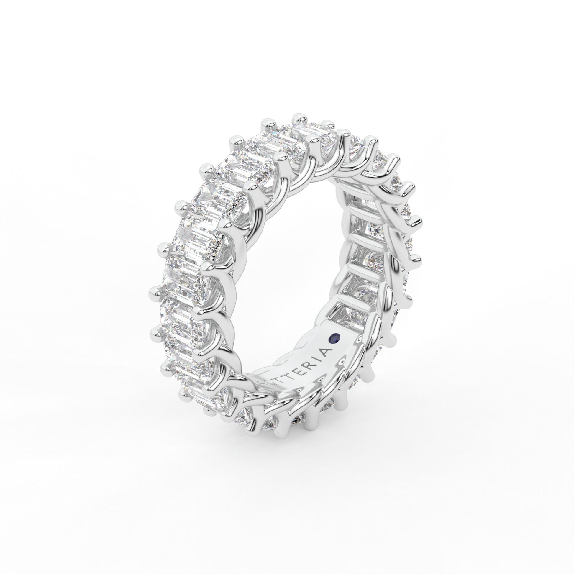 14K white gold, 18K white gold