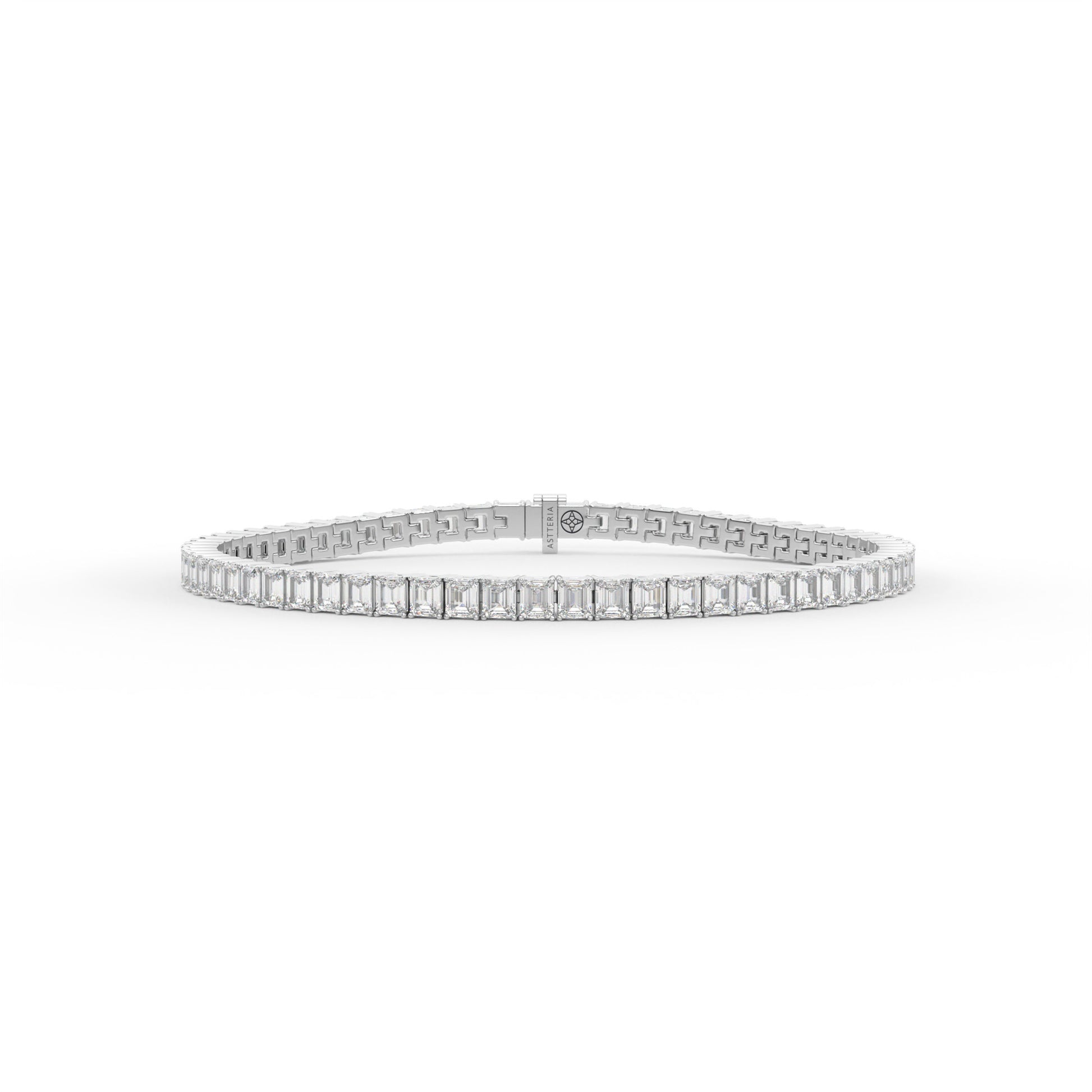 14K white gold, 18K white gold
