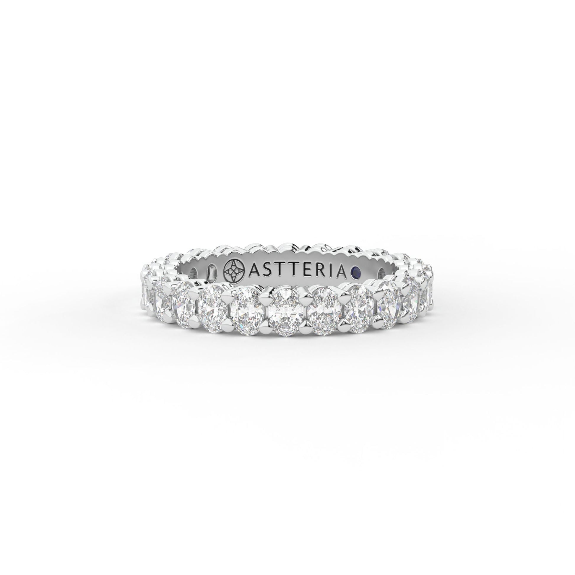 14K white gold, 18K white gold