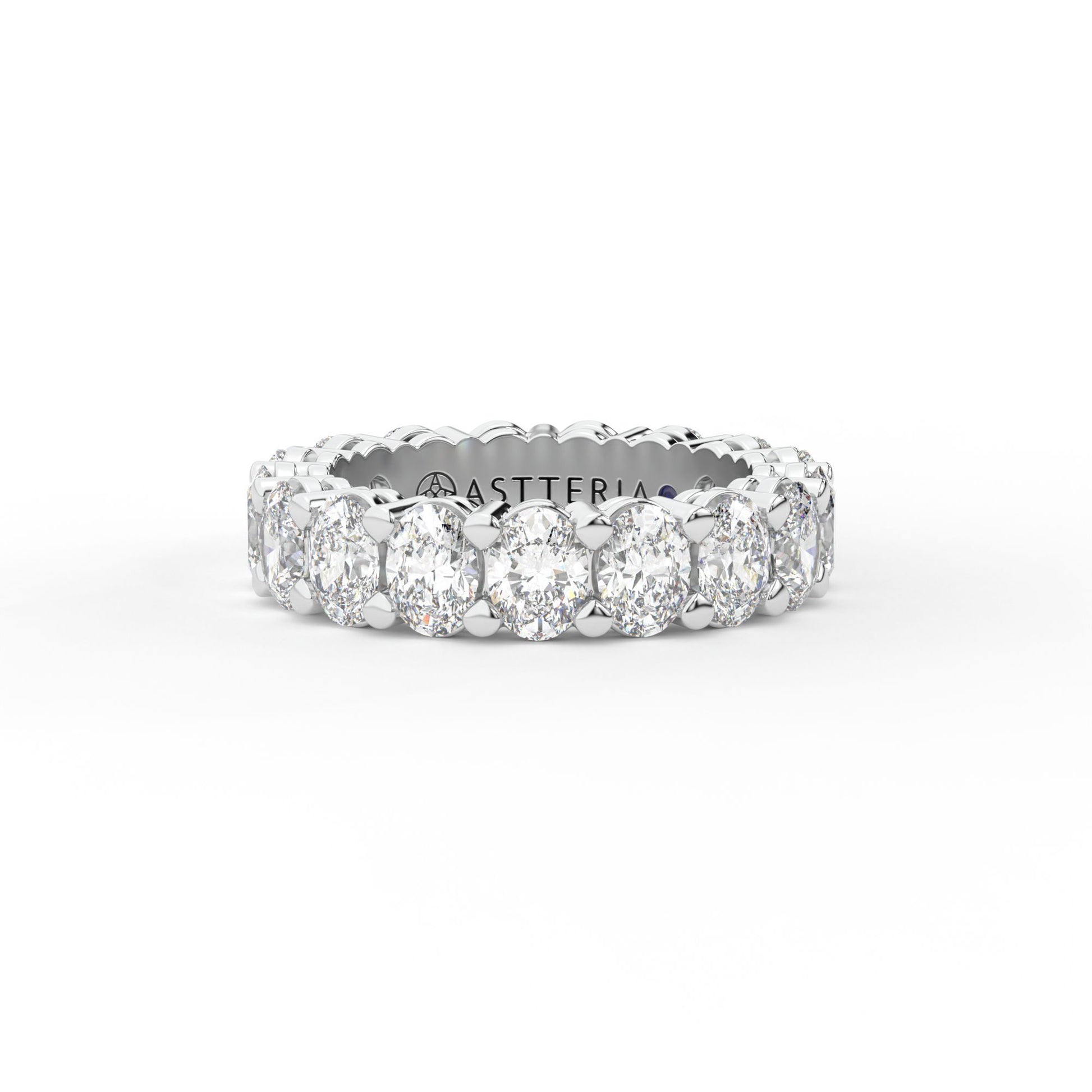14K white gold, 18K white gold