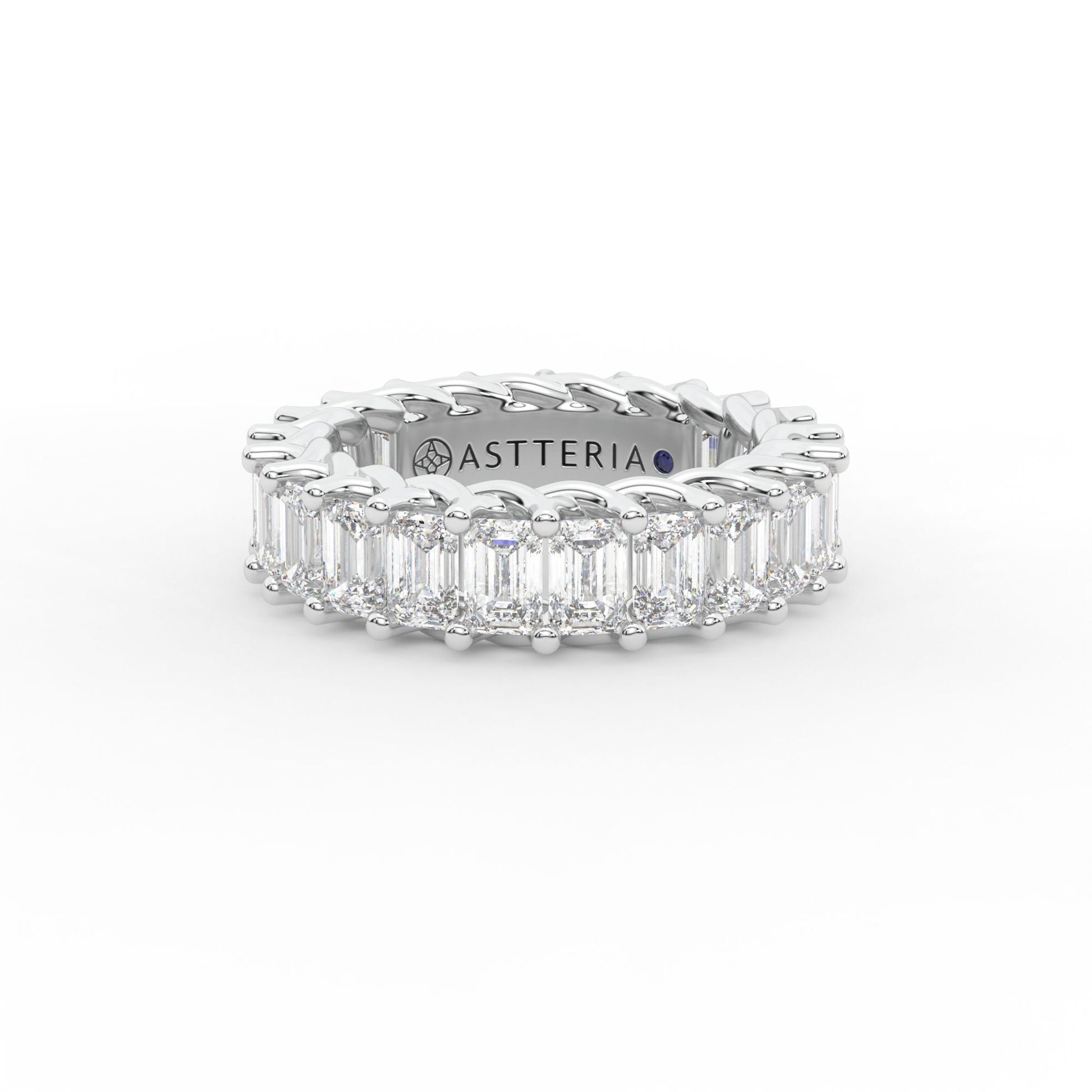 14K white gold, 18K white gold
