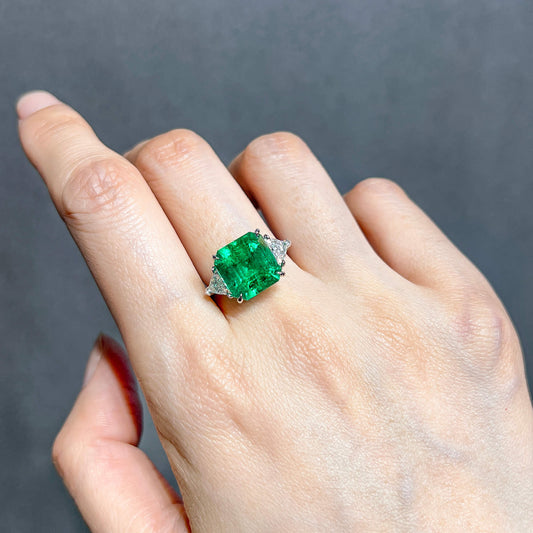 Natural Vivid Green Colombia Emerald Ring, 6.47 Ct. TW, Octagonal shape, GRS Certified