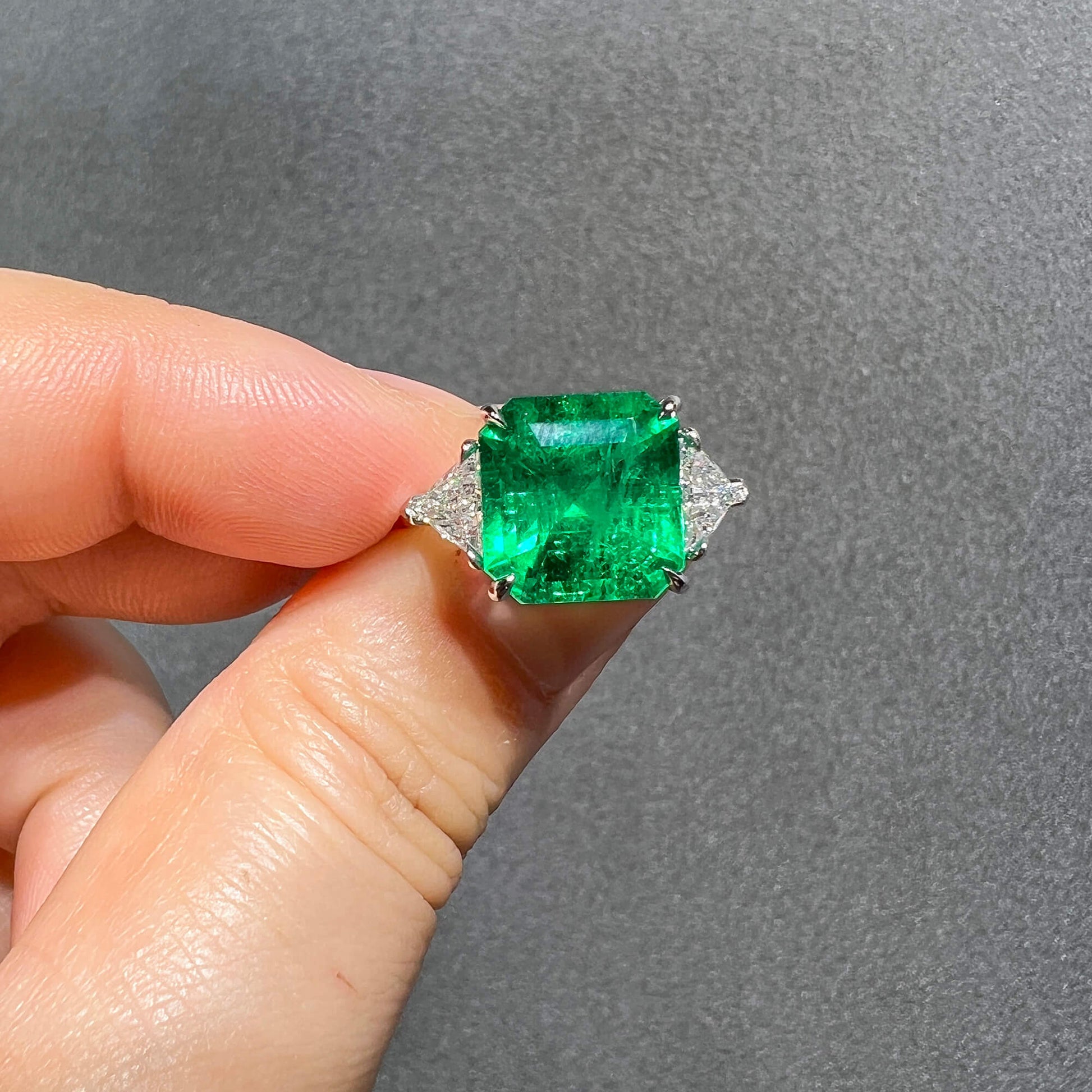 Natural Vivid Green Colombia Emerald Ring, 6.47 Ct. TW, Octagonal shape, GRS Certified