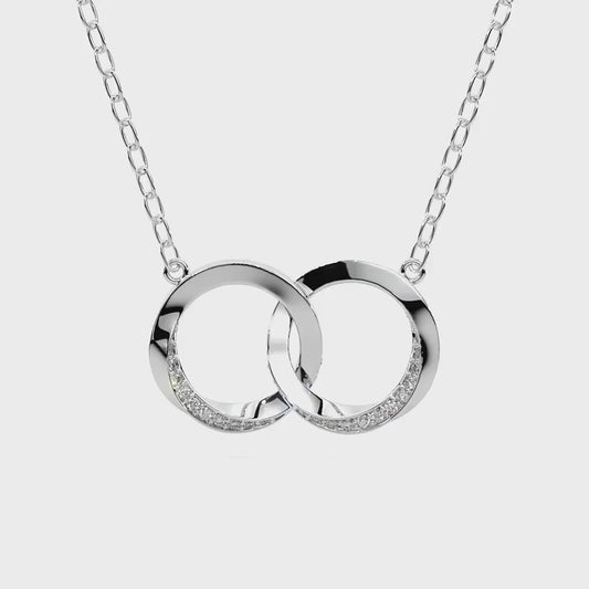 Majestic diamond pendant in white gold