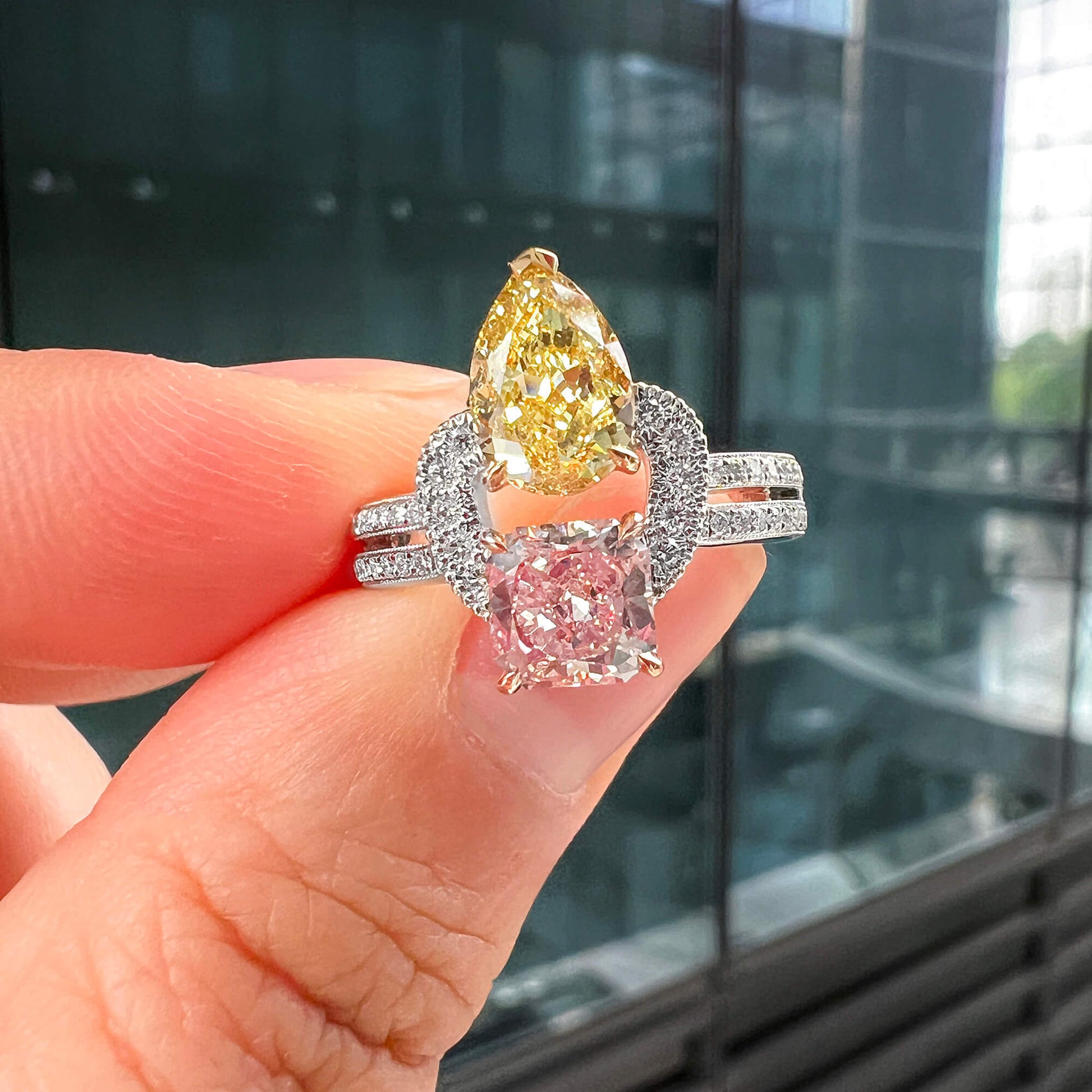 טבעת יהלום בצבע חום ורדרד בהיר מאוד, 2.59 קראט. TW, צורת MIX, מוסמך GIA