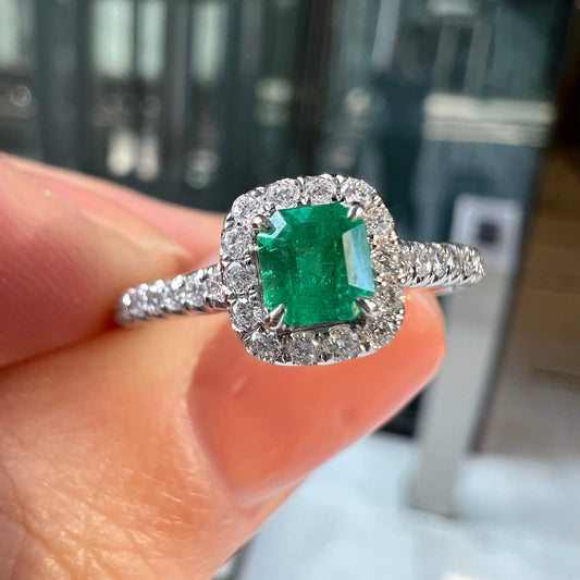 Vivid Green Colombian Emerald And Diamond Ring, 0.31 Ct. (0.55 Ct. TW), G2112020314