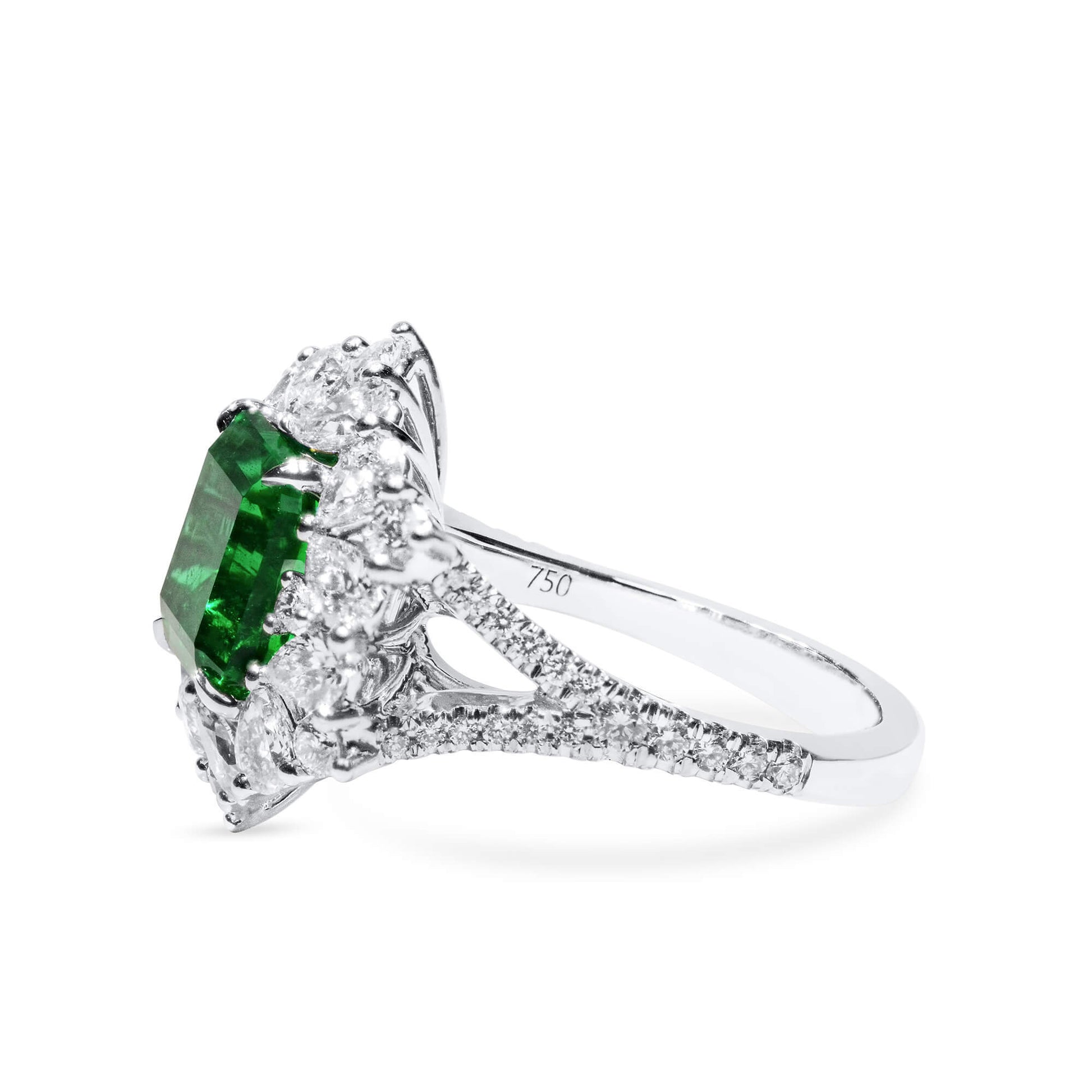 Vivid green colombian emerald and diamond ring, 2.64 CT. (4.62 CT. TW), GRS2021-118015