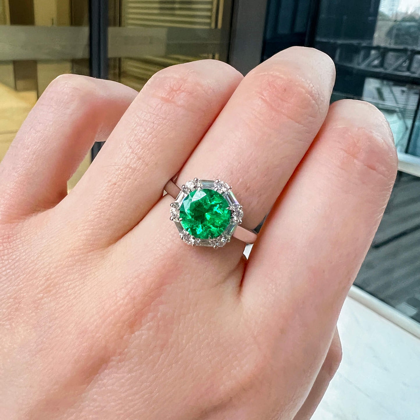 Vivid Green Colombian Emerald And Diamond Ring|1.82 Ct. (2.48 Ct. TW), GRS2020-128132