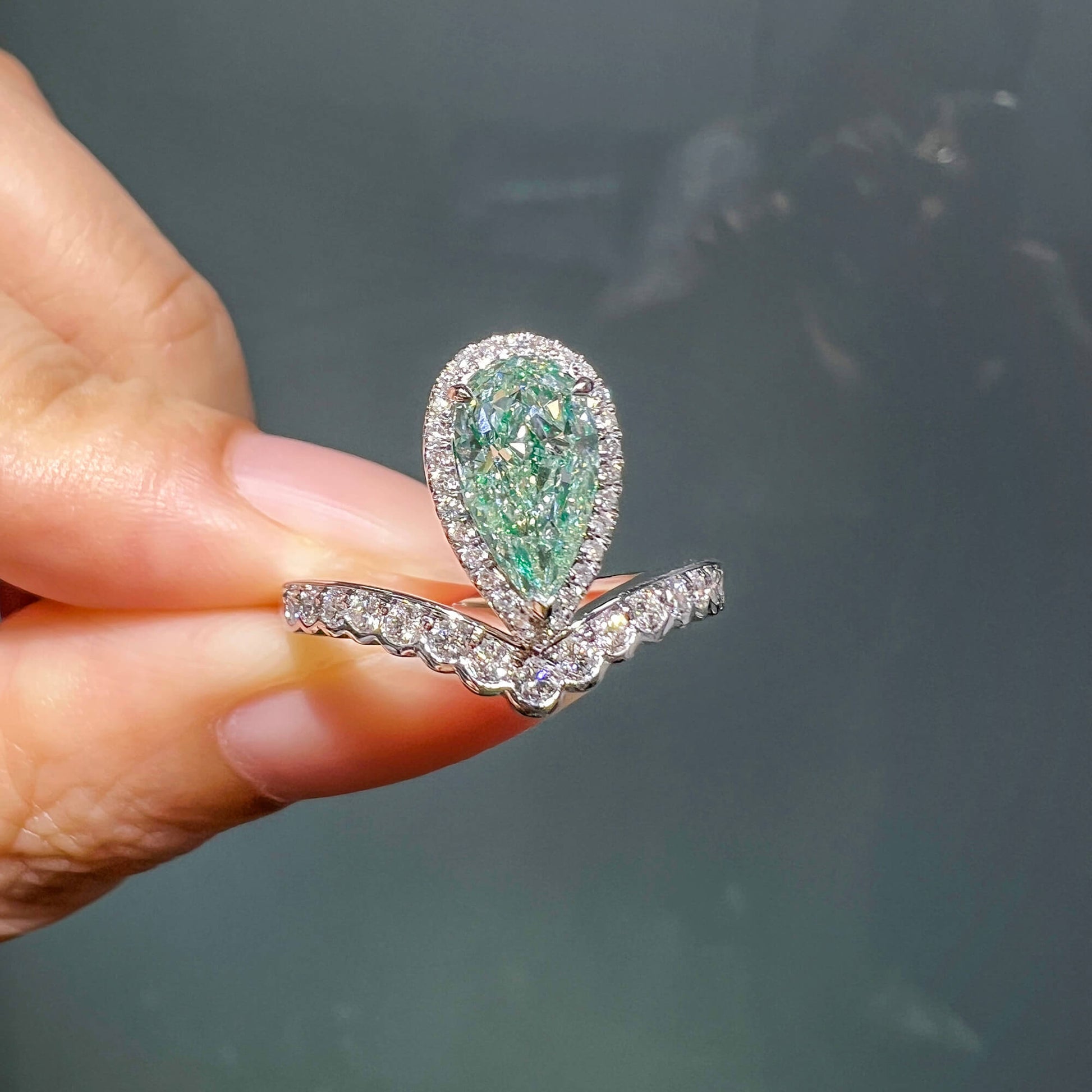 Fancy Light Yellowish Green Diamond Ring, 1.51 Ct. TW, Pear shape, GIA Certified