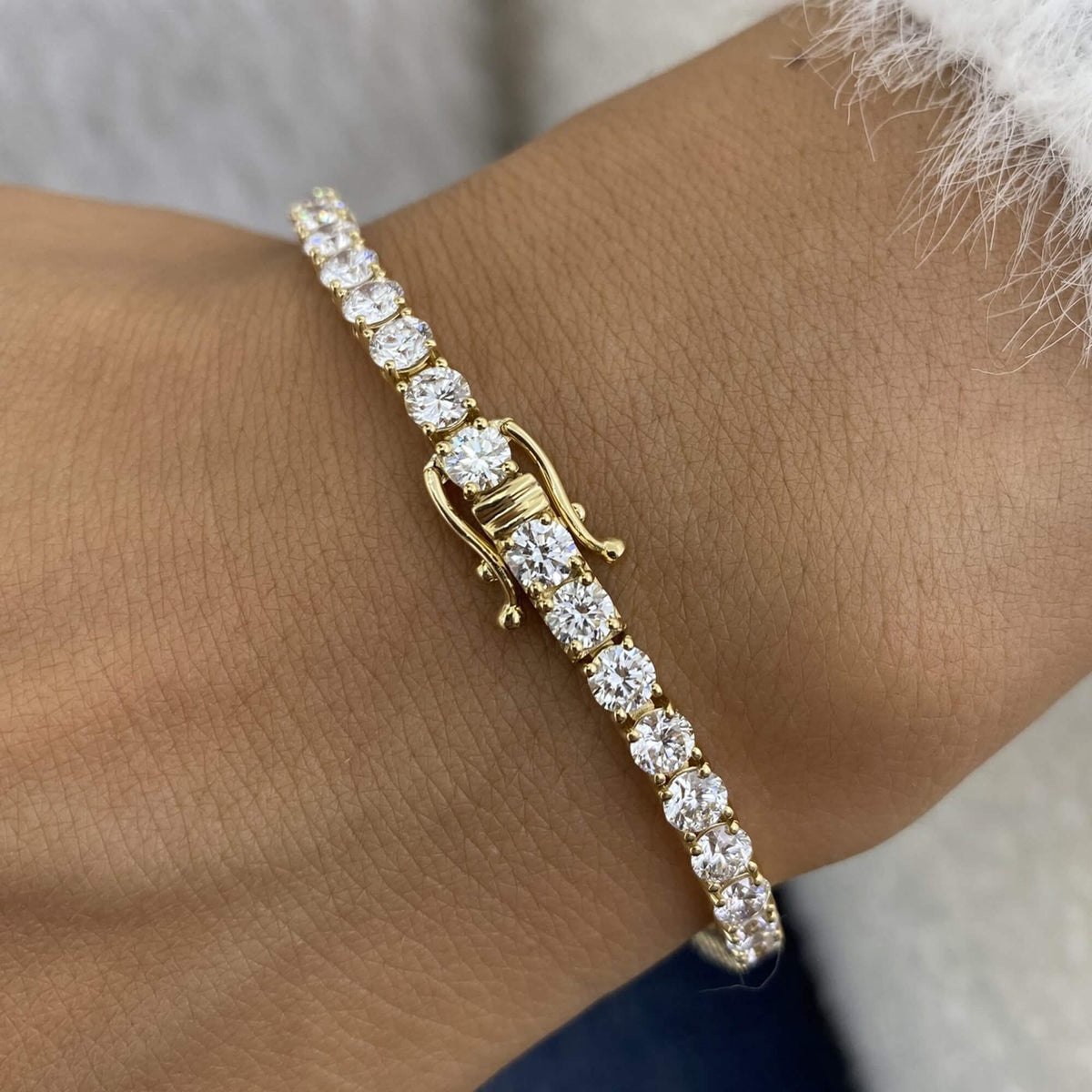 Natural 7.95 Ct. TW Round-Cut Diamond Tennis Bracelet, 14K Yellow Gold