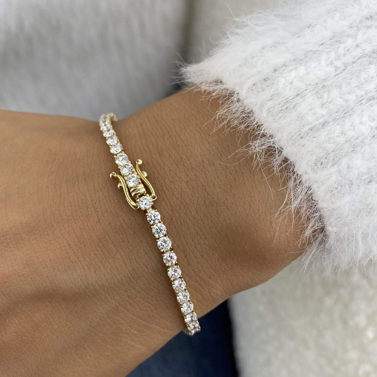 Natural 4.91 Ct. TW Round-Cut Diamond Tennis Bracelet, 14K Yellow Gold