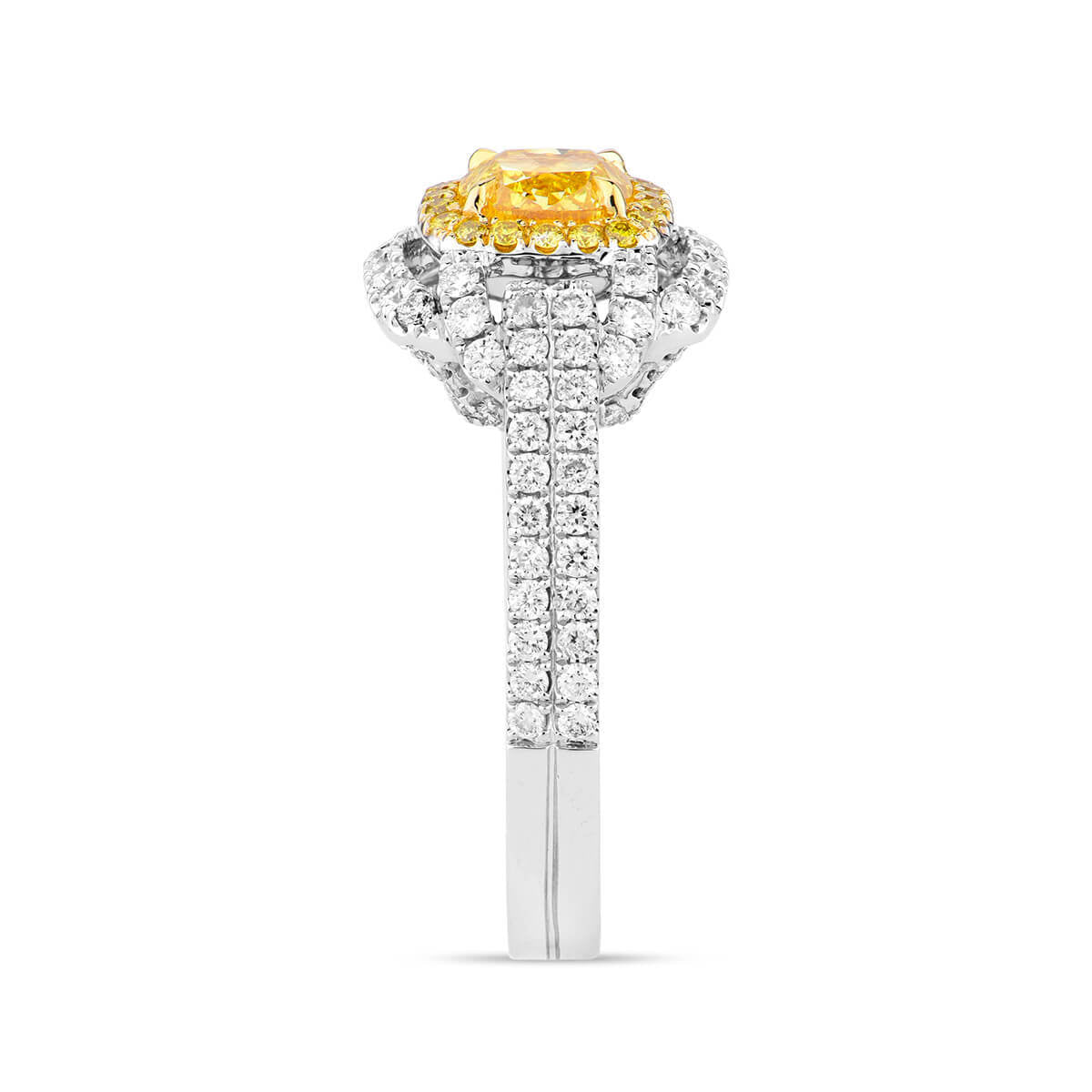 艳彩黄钻戒指，1.82 克拉净重，垫形，GIA 认证