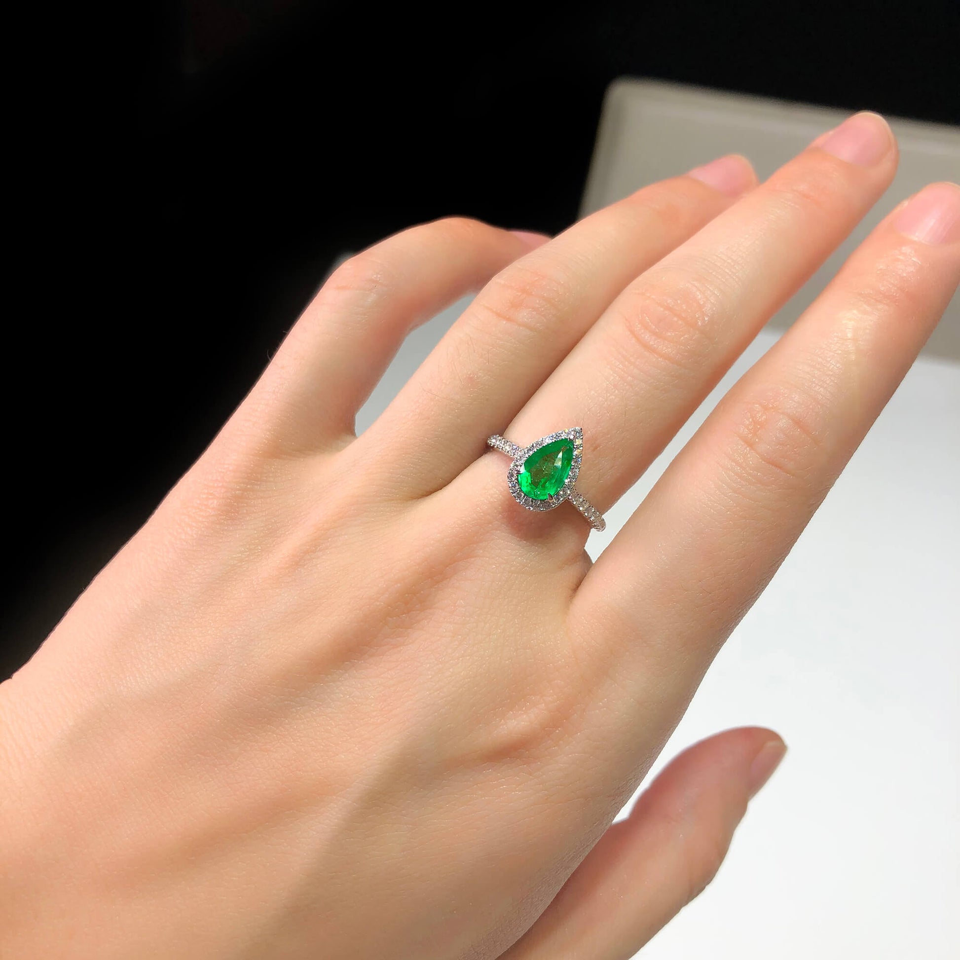 Green emerald and diamond ring, 0.83 CT. (1.11 CT. TW), G2106160431