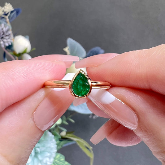 Natural Vivid Green Emerald Solitaire Ring, 18K Yellow Gold, Pear Shape, 0.55 Ct. TW
