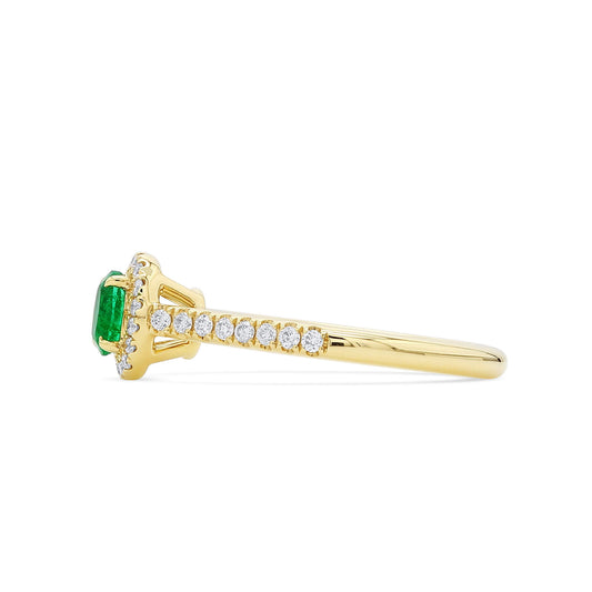 Natural Vivid Green Emerald Halo Ring, 18K Yellow Gold, Oval Shape, 0.60 Ct. TW

(Origin omitted per rules; no treatment added since the gemstone is an emerald.)