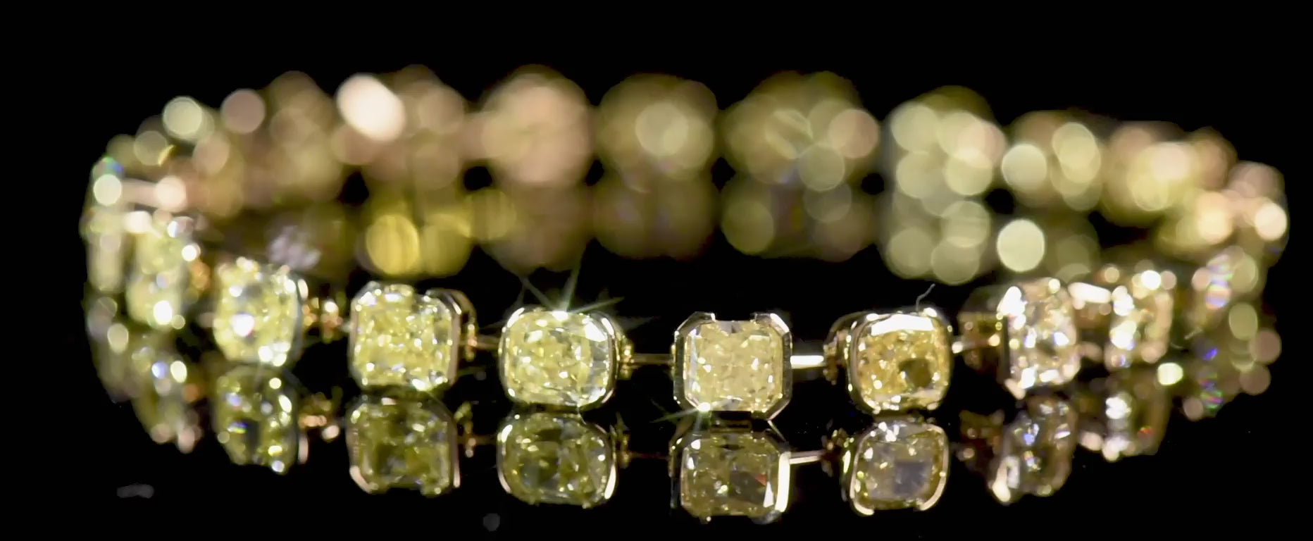 Natural Fancy Yellow Diamond Bracelet, 18K Yellow Gold, 13.60 Ct. TW