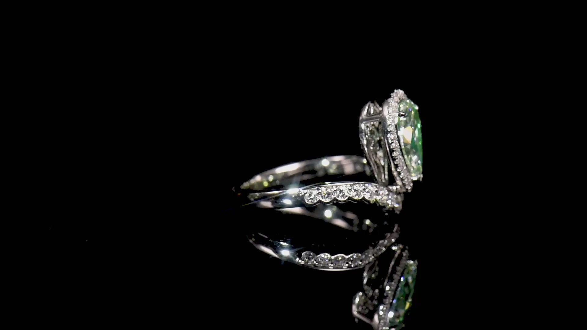 Fancy Light Yellowish Green Diamond Ring, 1.51 Ct. TW, Pear shape, GIA Certified