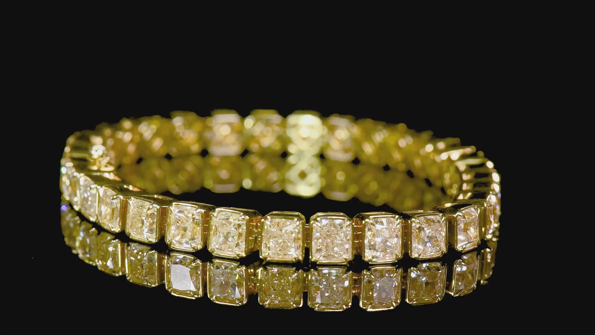 Natural 27.80 Ct. TW Fancy Yellow Radiant-Cut Diamond Tennis Bracelet, 18K Yellow Gold

Notes: total carat weight shown (setting type = Tennis → use total), shape included (Radiant), setting type retained as "Tennis".